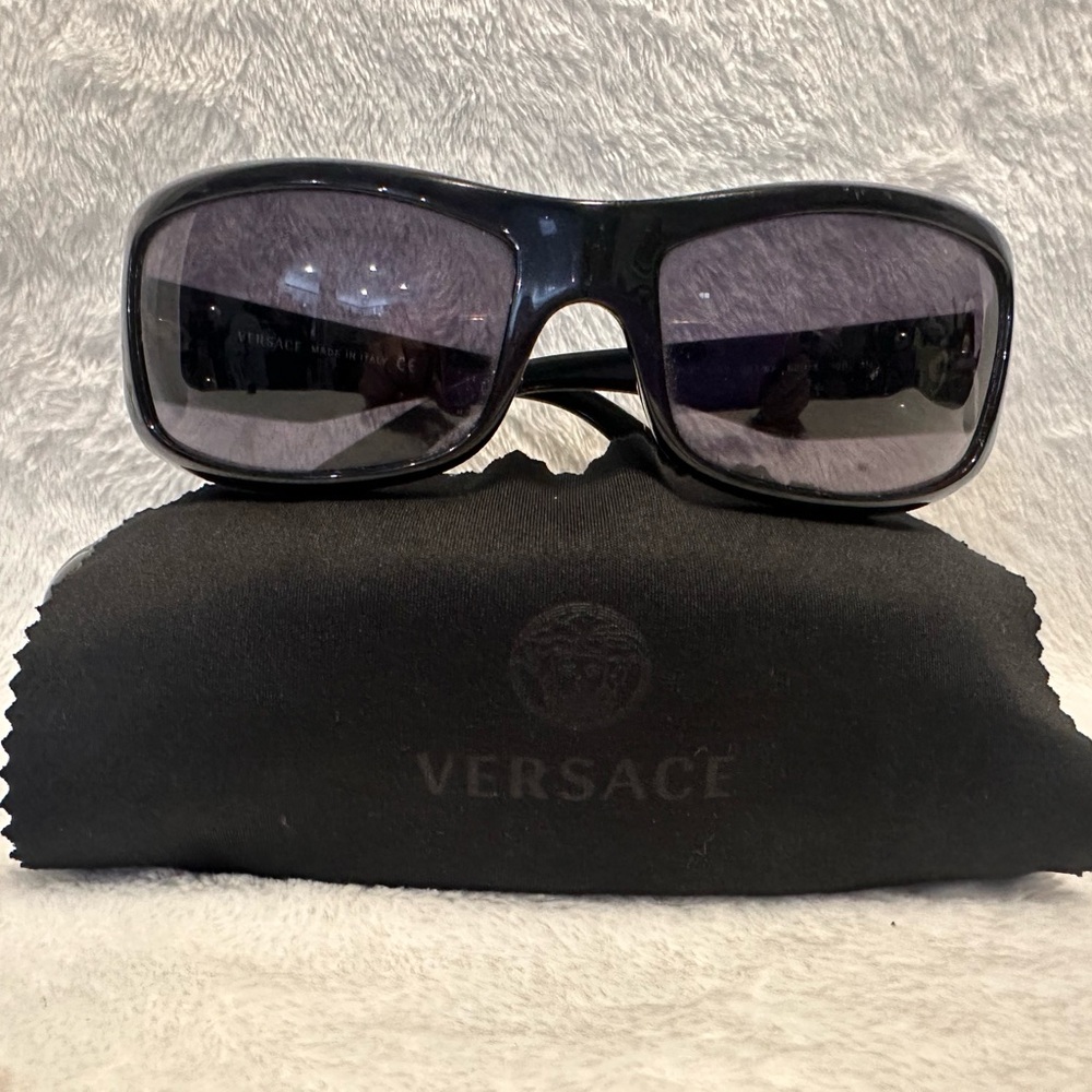 Versace Glossy Black Sunglasses